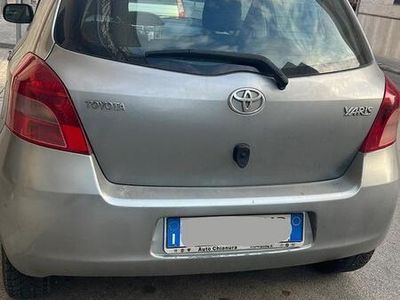 usata Toyota Yaris 1.0i 16V cat 3 porte '03