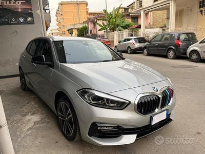Usata BMW 116 Luxury Line 115 CV (84 kW) 2020 Grigio Utilitaria