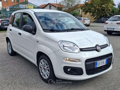 Usata Fiat Panda Lounge 69 CV (50 kW) 2020 Bianco Utilitaria