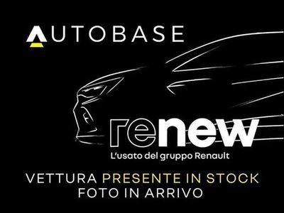 Usata Renault Captur Intens 100 CV (73 kW) 2023 Blu scuro SUV