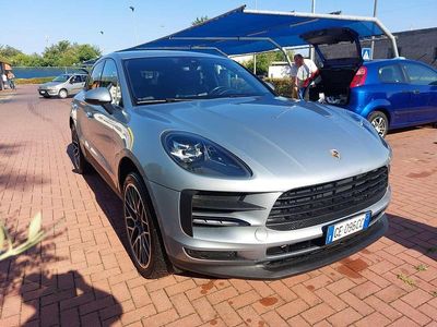Usata Porsche Macan 245 CV (180 kW) 2021 Argento SUV