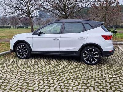 Usata Seat Arona Black Edition 95 CV (69 kW) 2024 Bianco SUV