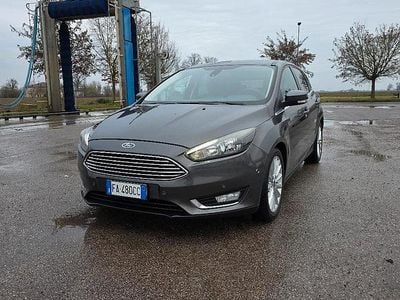 Usata 2015 Ford Focus Berlina | 7500 € (Buon prezzo)