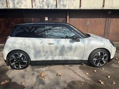 Usata Mini Cooper SE Classic 64 kW (88 CV) 2024 Bianco Utilitaria