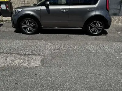 Usata Kia Soul 136 CV (100 kW) 2018 Grigio SUV