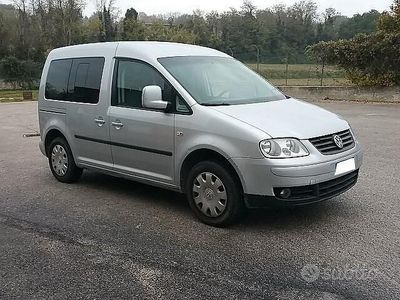 Begagnad VW Caddy Life 109 HK (80 kW) 2008 Grå Minibuss