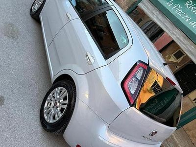 Usata Fiat Punto Evo 95 CV (69 kW) 2012 Bianco Utilitaria