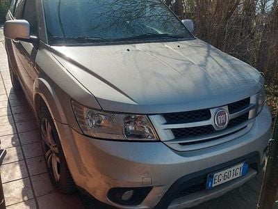 Usata Fiat Freemont 140 CV (102 kW) 2011 Grigio SUV