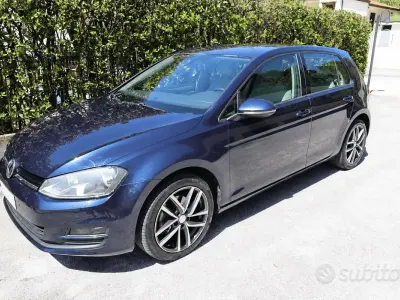 Usata VW Golf VII Comfortline 110 CV (80 kW) 2014 Blu Berlina