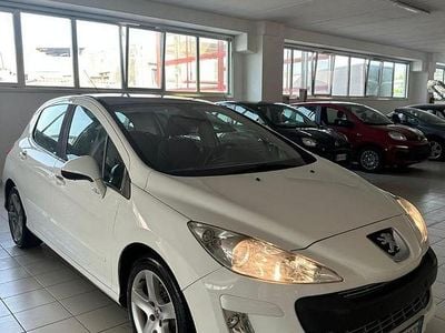 Usata Peugeot 308 Business-Line 112 CV (82 kW) 2009 Bianco Utilitaria