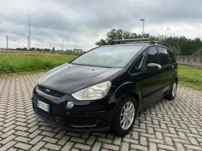 Usata Ford S-MAX Titanium 220 CV (161 kW) 2008 Nero Monovolume