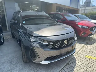 Usata Peugeot 5008 Allure 131 CV (96 kW) 2024 Grigio SUV