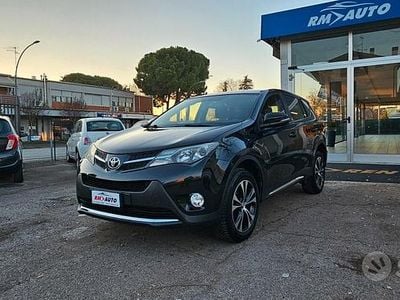 Usata Toyota RAV4 125 CV (91 kW) 2015 Nero SUV