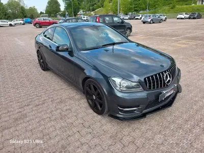 Usata Mercedes C220 Premium 170 CV (125 kW) 2012 Grigio Coupé
