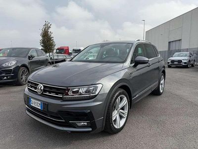 Usata VW Tiguan R-line 150 CV (110 kW) 2020 Grigio SUV