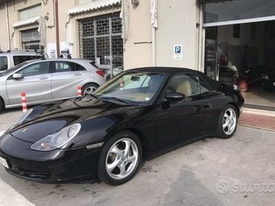 Usata Porsche 996 300 CV (220 kW) 1998 Nero Cabrio