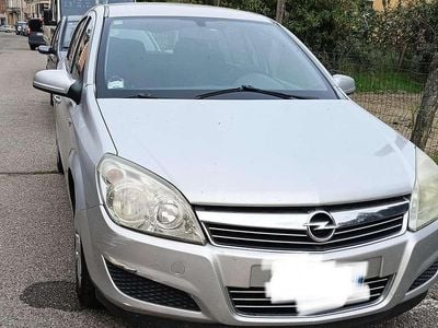 Usata Opel Astra Club 101 CV (74 kW) 2008 Berlina