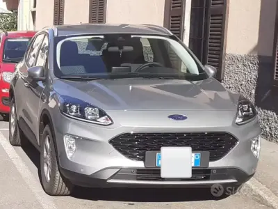 Usata Ford Kuga 120 CV (88 kW) 2021 Grigio SUV