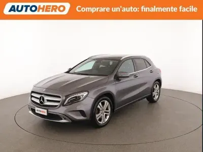 Usata Mercedes GLA200 136 CV (100 kW) 2015 Grigio SUV