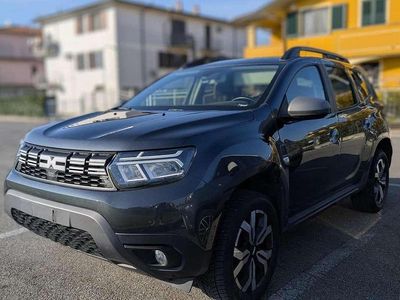 Usata Dacia Duster Journey 101 CV (74 kW) 2023 Grigio SUV