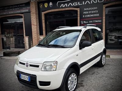 Usata Fiat Panda 4x4 Climbing 75 CV (55 kW) 2012 Bianco Utilitaria