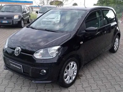Usata VW up! Highline 75 CV (55 kW) 2013 Shwarz Utilitaria