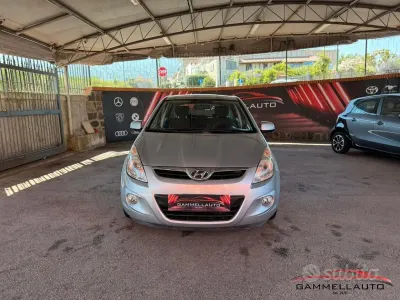 Usata Hyundai i20 Edition 75 CV (55 kW) 2011 Grigio Utilitaria