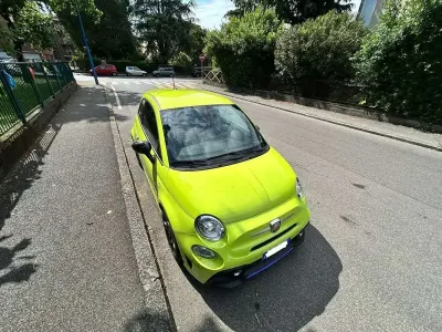 Usata Abarth 595 70th Anniversary 165 CV (121 kW) 2020 Verde