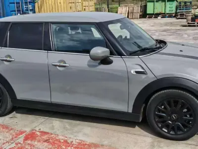 Usata Mini ONE Hype 102 CV (75 kW) 2021 Grigio Utilitaria