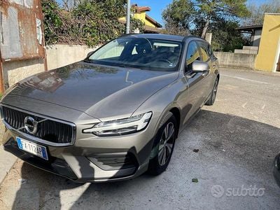 Gebraucht Volvo V60 2019 Grau Kombi