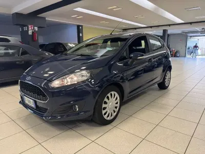 Usata Ford Fiesta 95 CV (69 kW) 2017 Blu notte Utilitaria