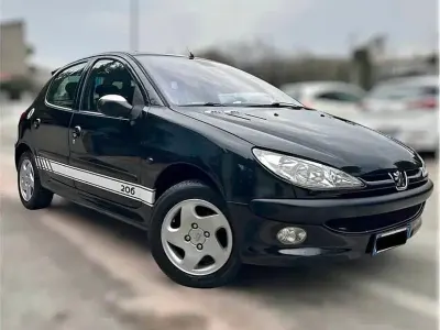 Usata Peugeot 206 Sport 60 CV (44 kW) 2004 Nero Berlina