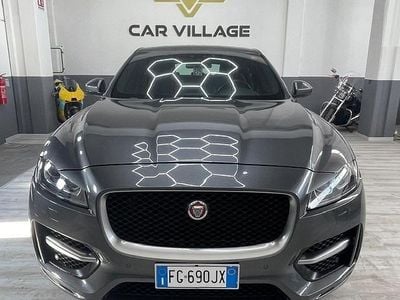 Grigio Usata 2016 Jaguar F-Pace R-Sport SUV | 16.000 € (Ottimo prezzo)