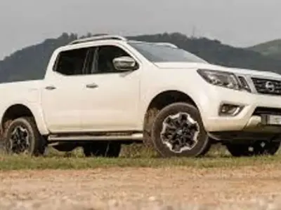 Usata Nissan Navara N-Connecta 190 CV (139 kW) 2021 Bianco Pick-up
