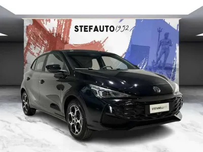 Nuova MG MG3 Luxury 102 CV (75 kW) 2026 Nero pebble Utilitaria