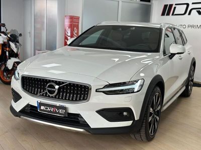 usata Volvo V60 CC B5 B5 AWD Geartronic Business Pro Line