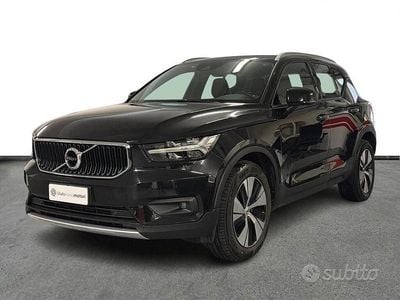 Usata Volvo XC40 Momentum 163 CV (119 kW) 2020 Nero SUV