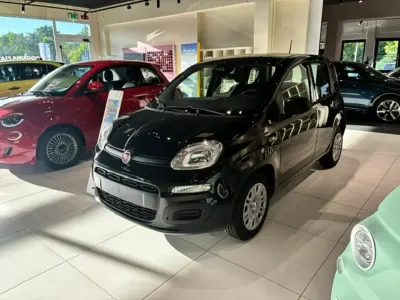 Nuova Fiat Panda 70 CV (51 kW) 2025 Nero Utilitaria