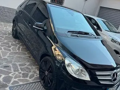 Usata Mercedes B180
