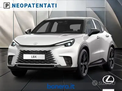 Nuova Lexus LBX 136 CV (100 kW) 2026 Bianco SUV