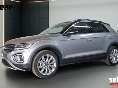 Usata VW T-Roc Edition 116 CV (85 kW) 2025 8e reflex silver metallizzato SUV