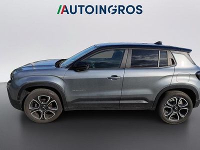 Käytetty Jeep Avenger 101 HP (74 kW) 2023 Harmaa Katumaasturi