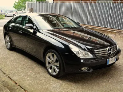 Usata Mercedes CLS320 224 CV (164 kW) 2010 Nero Coupé