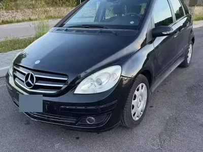 Gebraucht Mercedes B180 109 PS (80 kW) 2006 Schwarz Van / Kleinbus