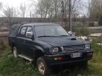 Usata Mitsubishi L200 100 CV (73 kW) 2005 Pick-up