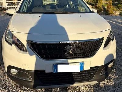 Usata Peugeot 2008 Style 102 CV (75 kW) 2018 Bianco SUV