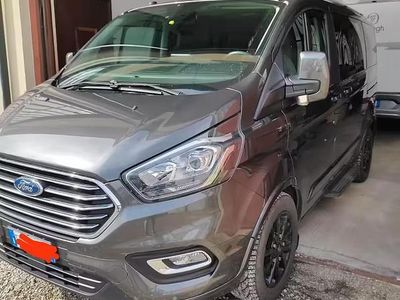 Begagnad Ford Tourneo 2018 Minibuss
