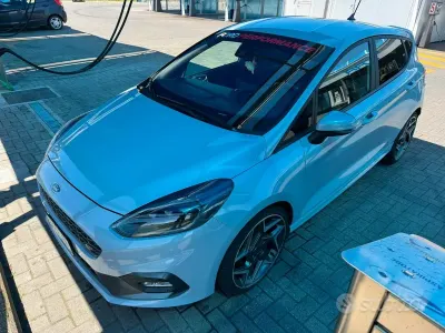 Usata Ford Fiesta ST 200 CV (147 kW) 2019 Grigio Utilitaria