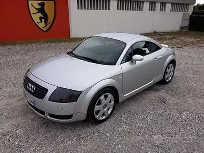 Usata Audi TT 225 CV (165 kW) 1999 Grigio Coupé