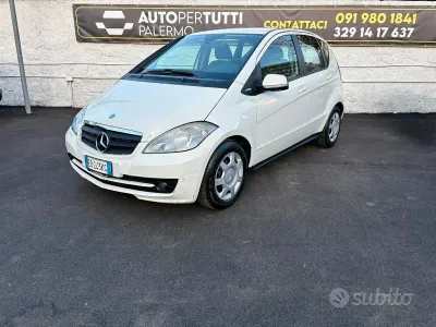 Usata Mercedes A160 Avantgarde 82 CV (60 kW) 2010 Bianco Berlina